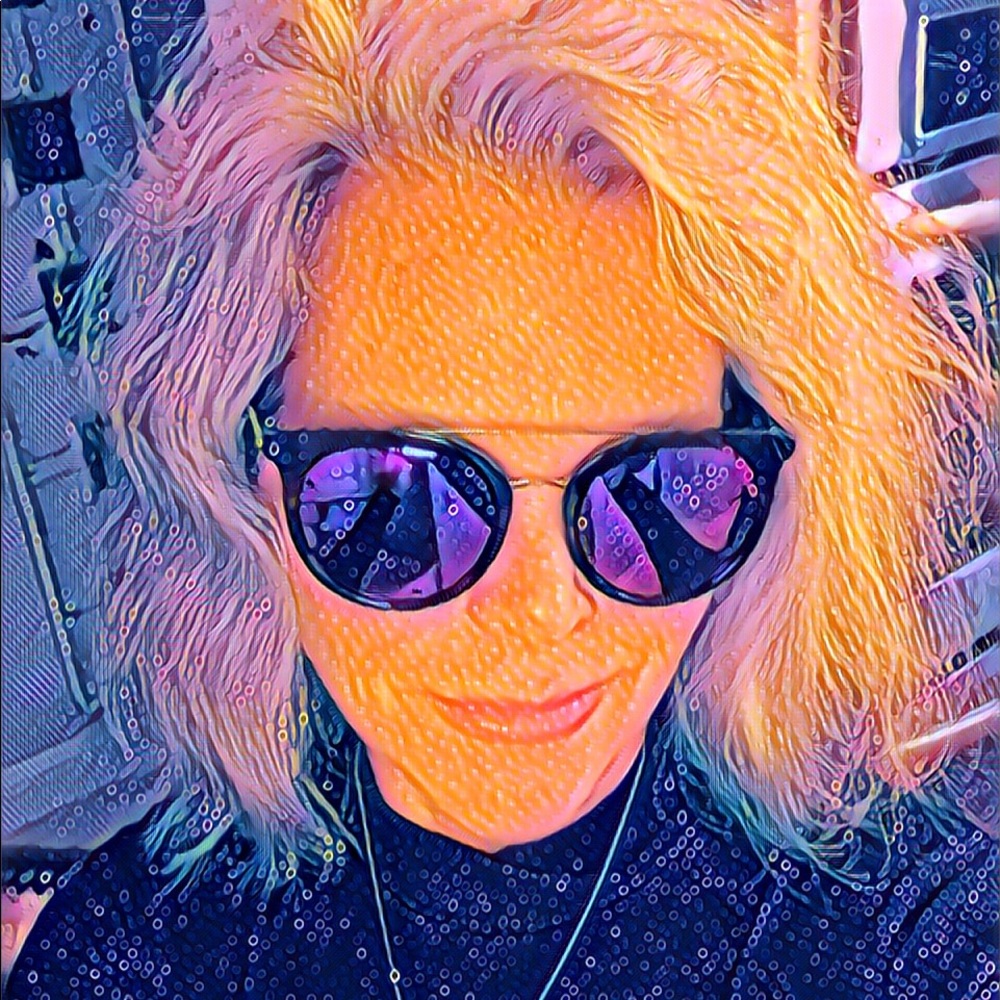 Meet your Posher, Laura